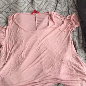 Pink Short sleeve shirt with a hole in the sleeve